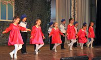 Носите ордена, чтоб видели все люди Вас, вынесших войну на собственных плечах… Носите ордена, чтоб видели все люди Вас, вынесших войну на собственных плечах…