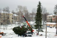 В лесу родилась ёлочка, В городе она росла…