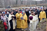 В День народного единства по главной улице Мирного прошел общегородской крестный ход