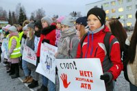 В Мирном вспоминали жертв ДТП